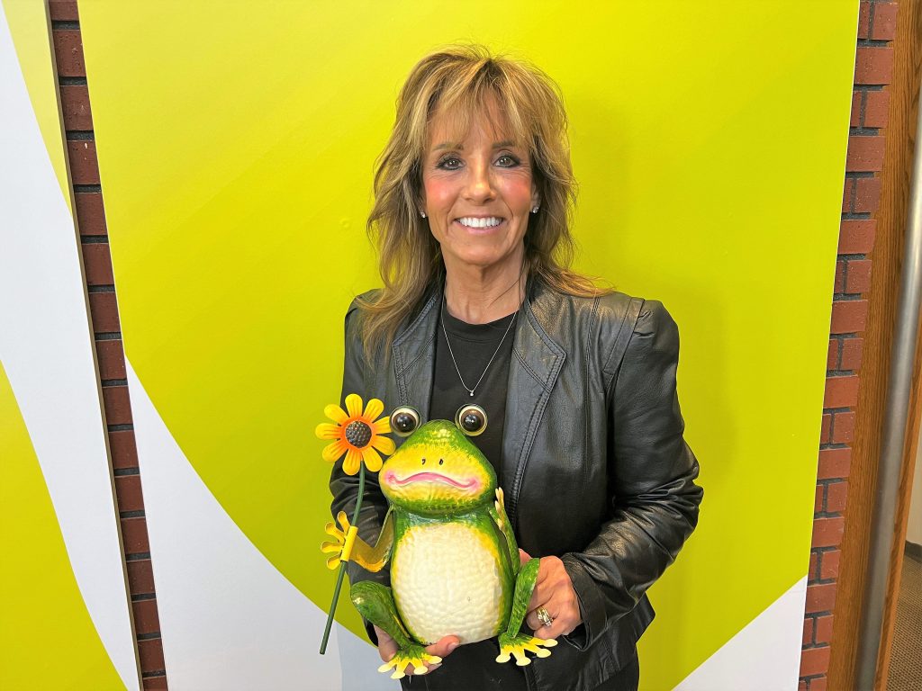 Congratulations to Lisa H., Centennial, CO Front Office Receptionist, for receiving our latest Weifield PACT Frog recognition!