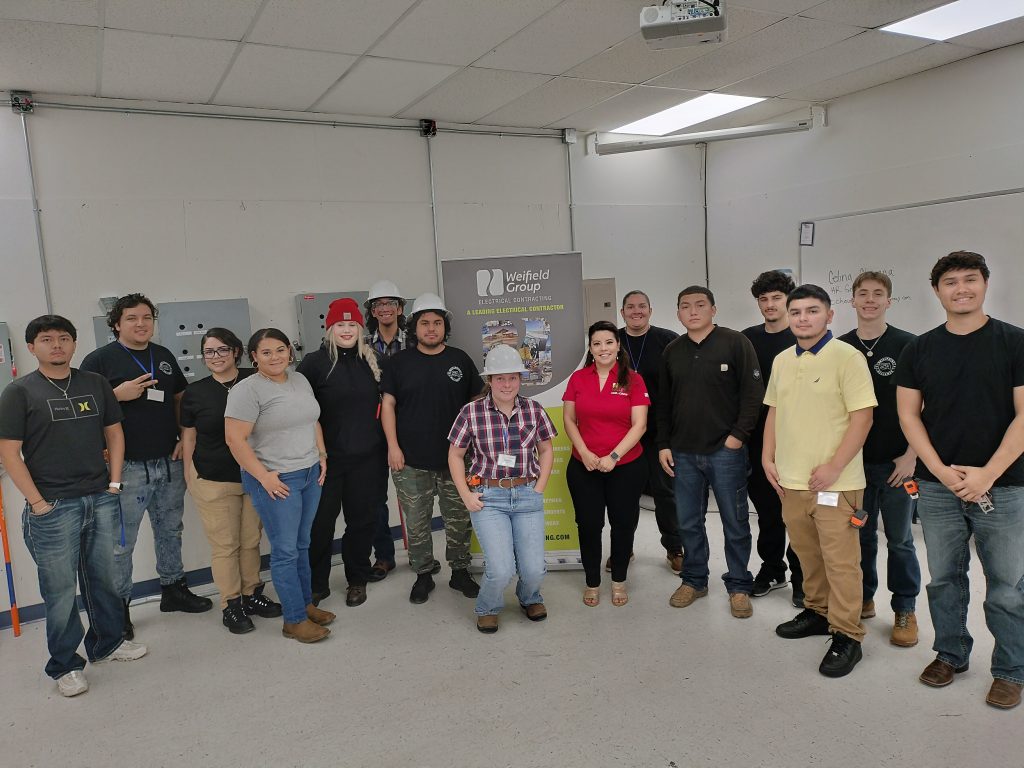 On June 4th, Celina C., Weifield Texas HR Generalist visited Skillpoint Alliance for a mentorship visit!